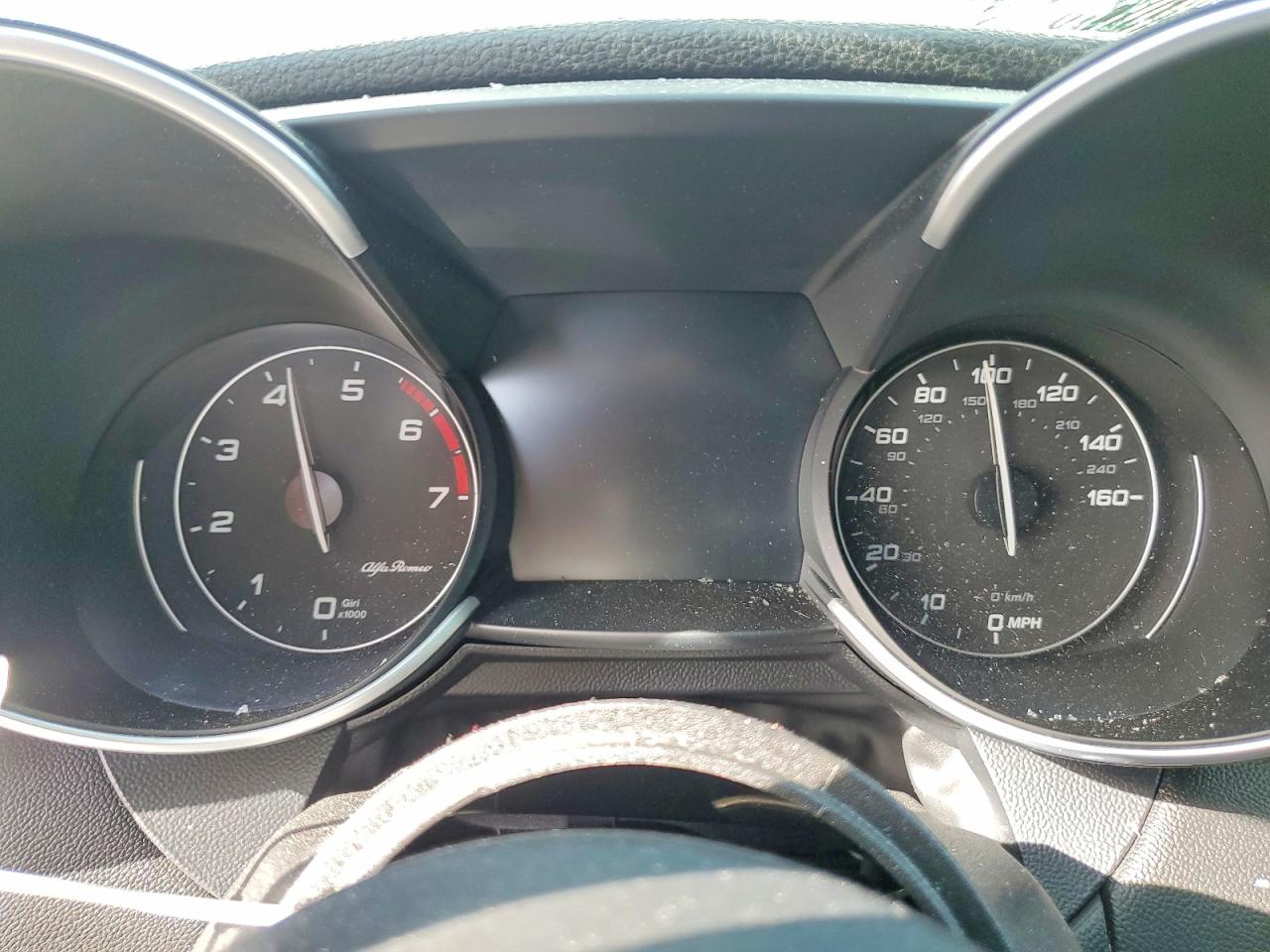 2019 ALFA ROMEO GIULIA TI photo 17