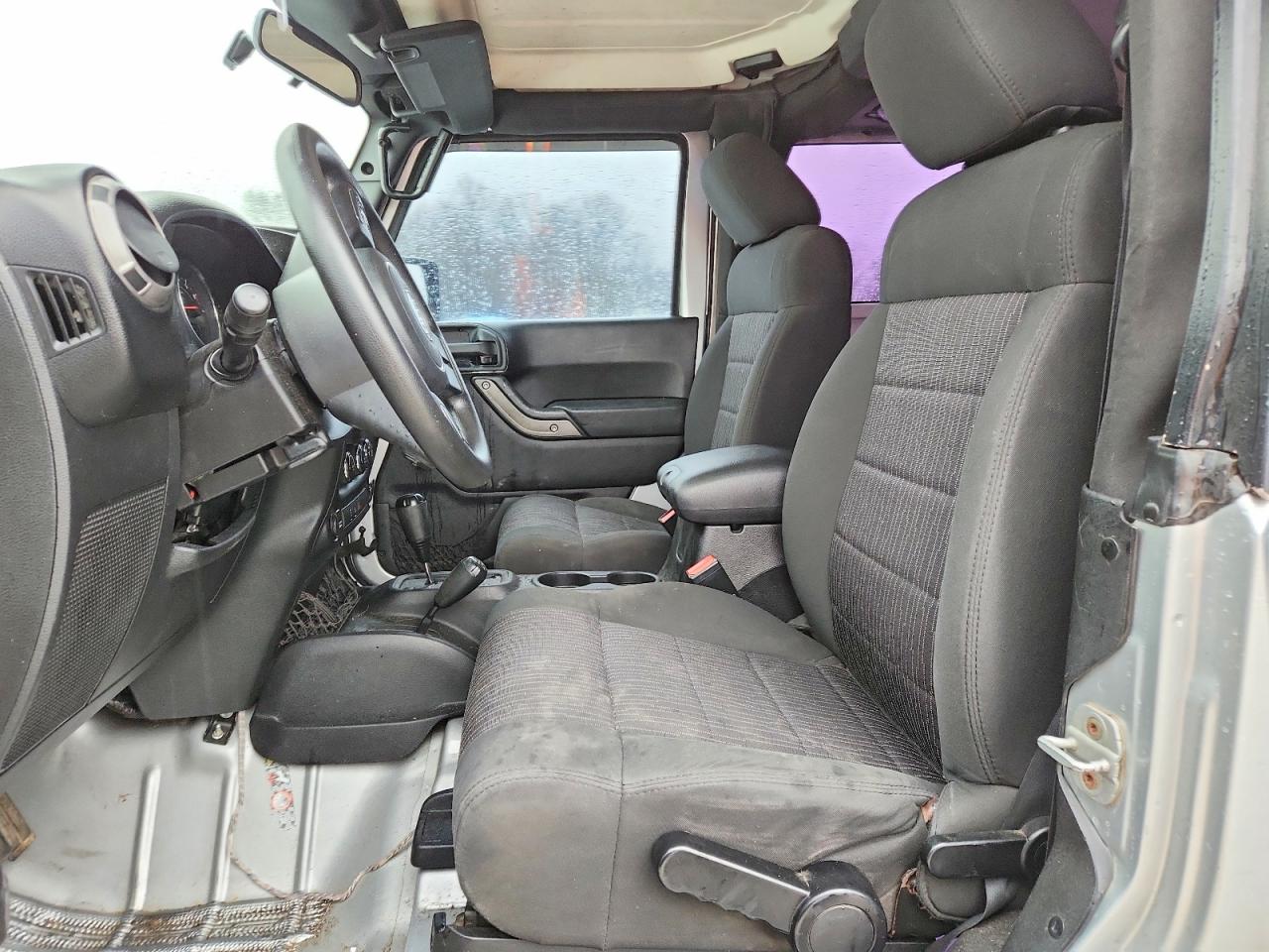 2011 JEEP WRANGLER SPORT photo 13