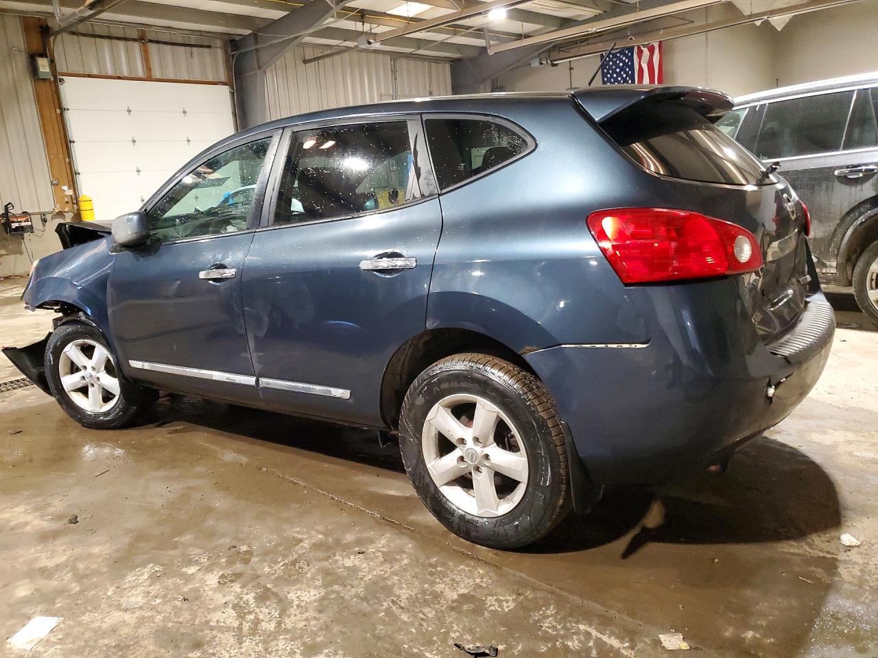 2013 NISSAN ROGUE S photo 2
