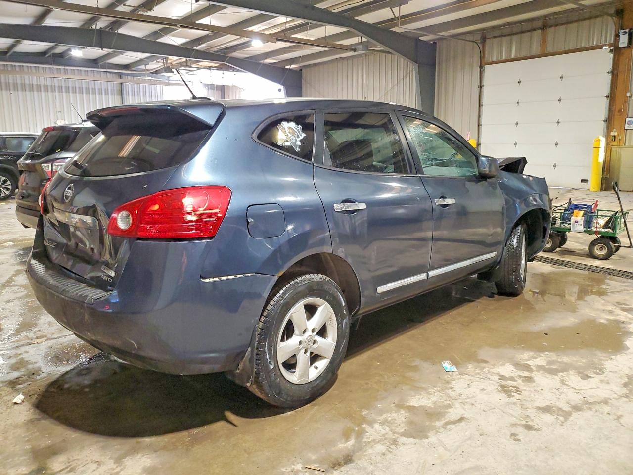 2013 NISSAN ROGUE S photo 3