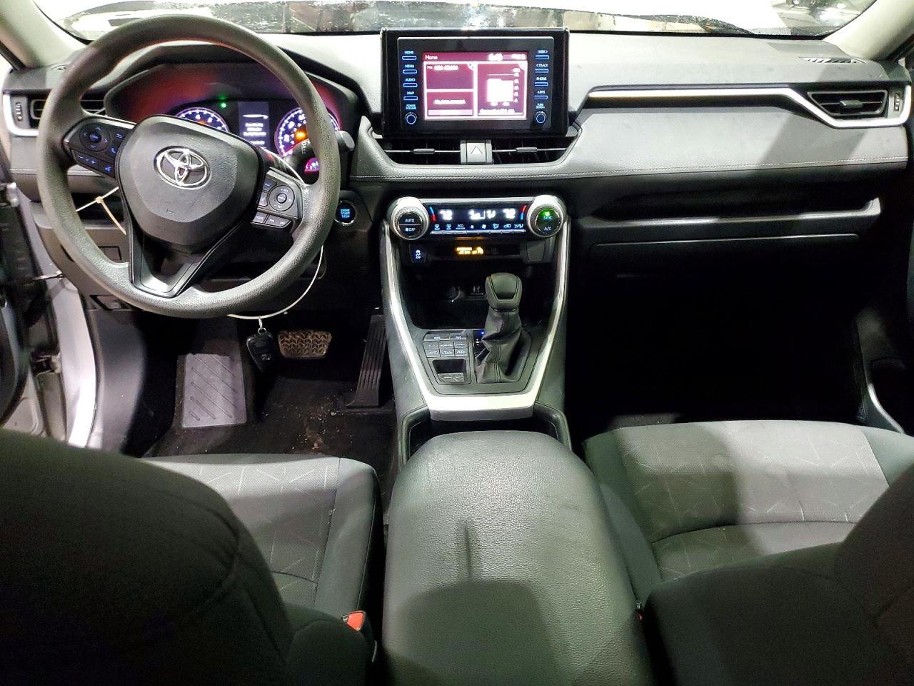 2019 TOYOTA RAV4 XLE photo 15