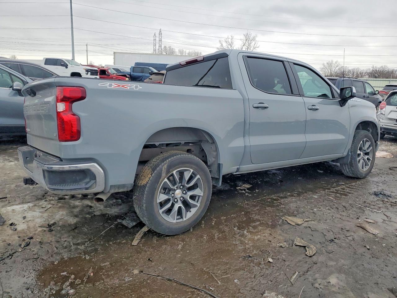 2024 CHEVROLET SILVERADO K1500 LT-L photo 7