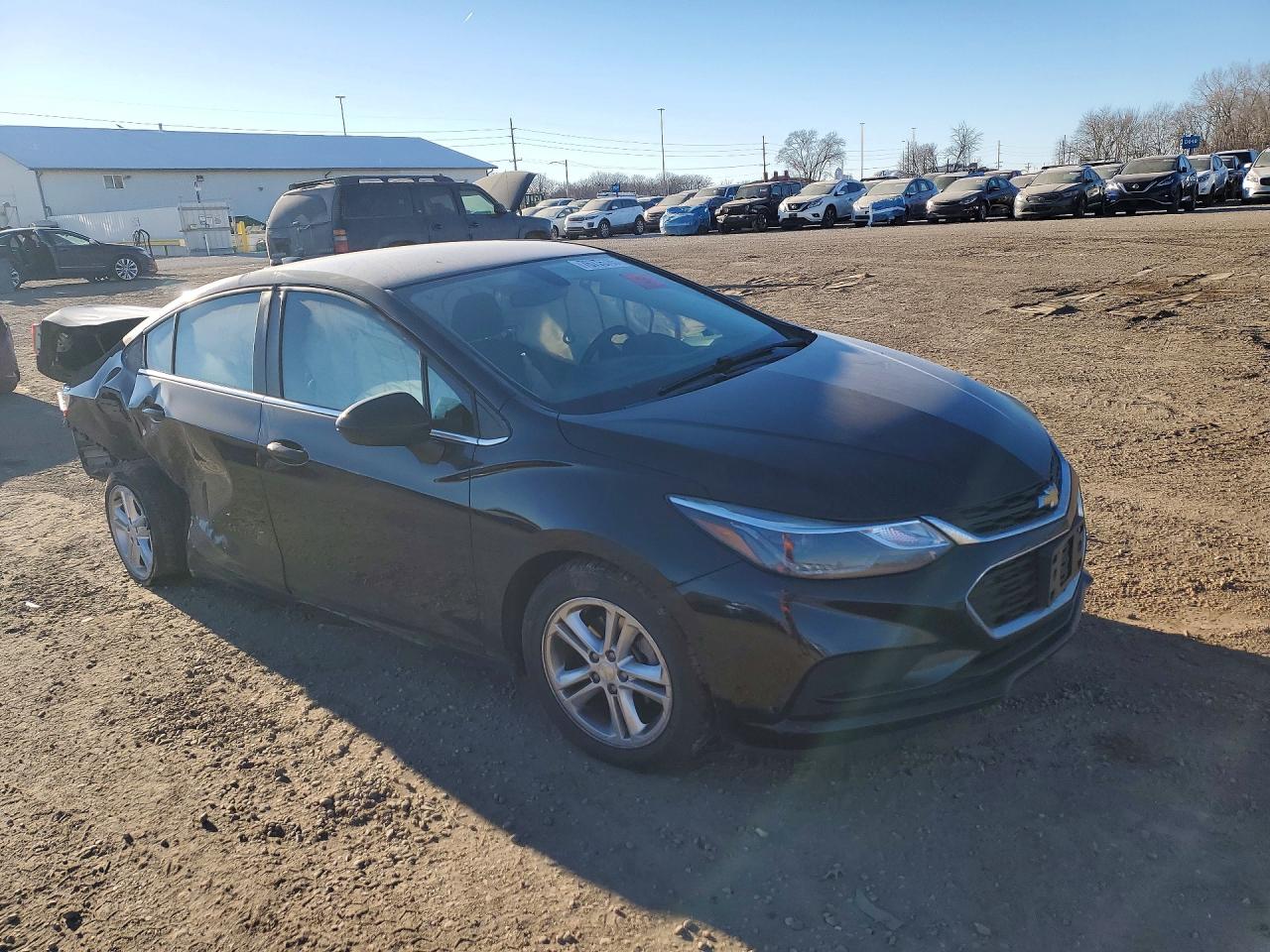 2017 CHEVROLET CRUZE LT photo 4
