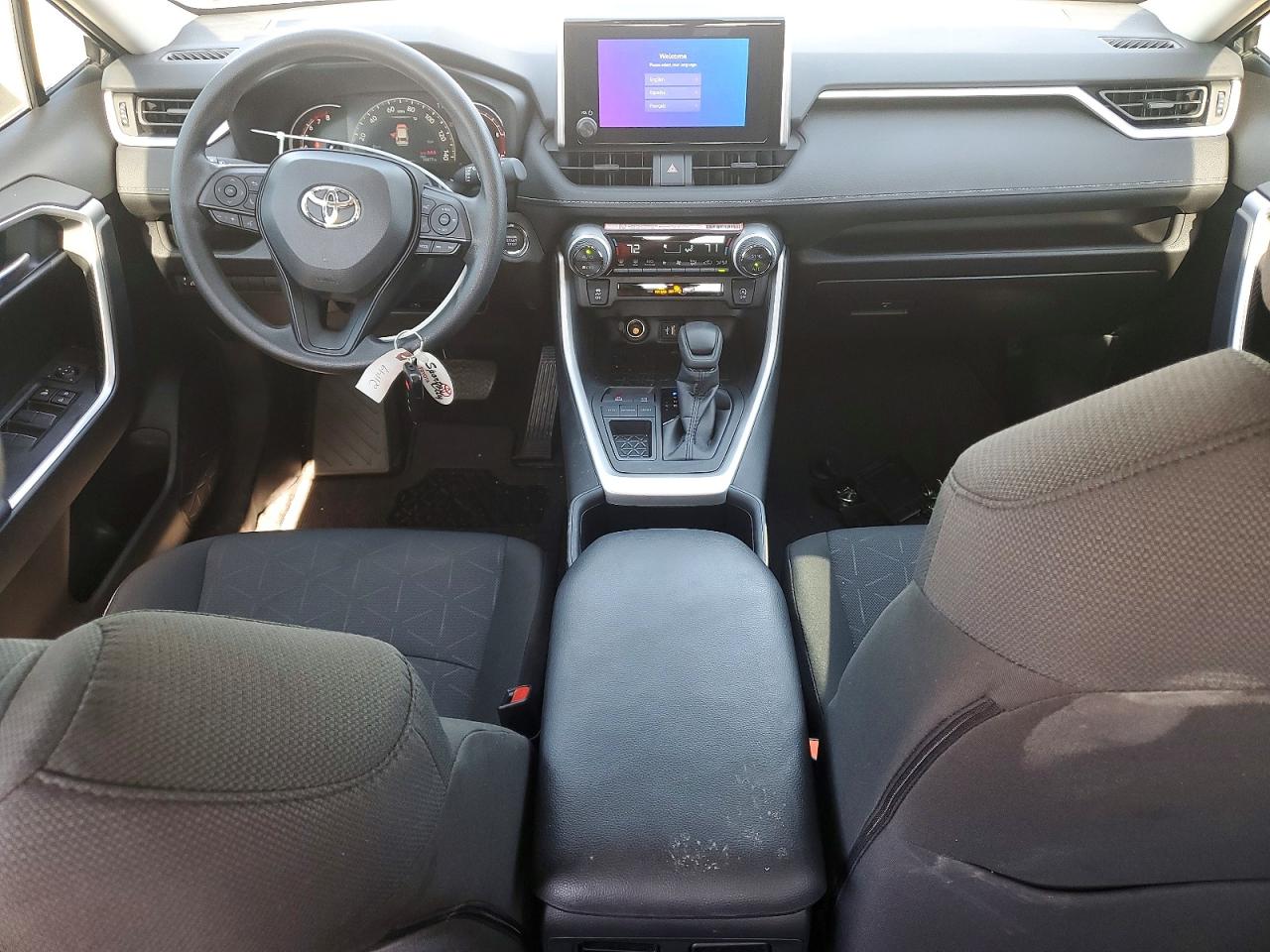 2024 TOYOTA RAV4 XLE photo 8