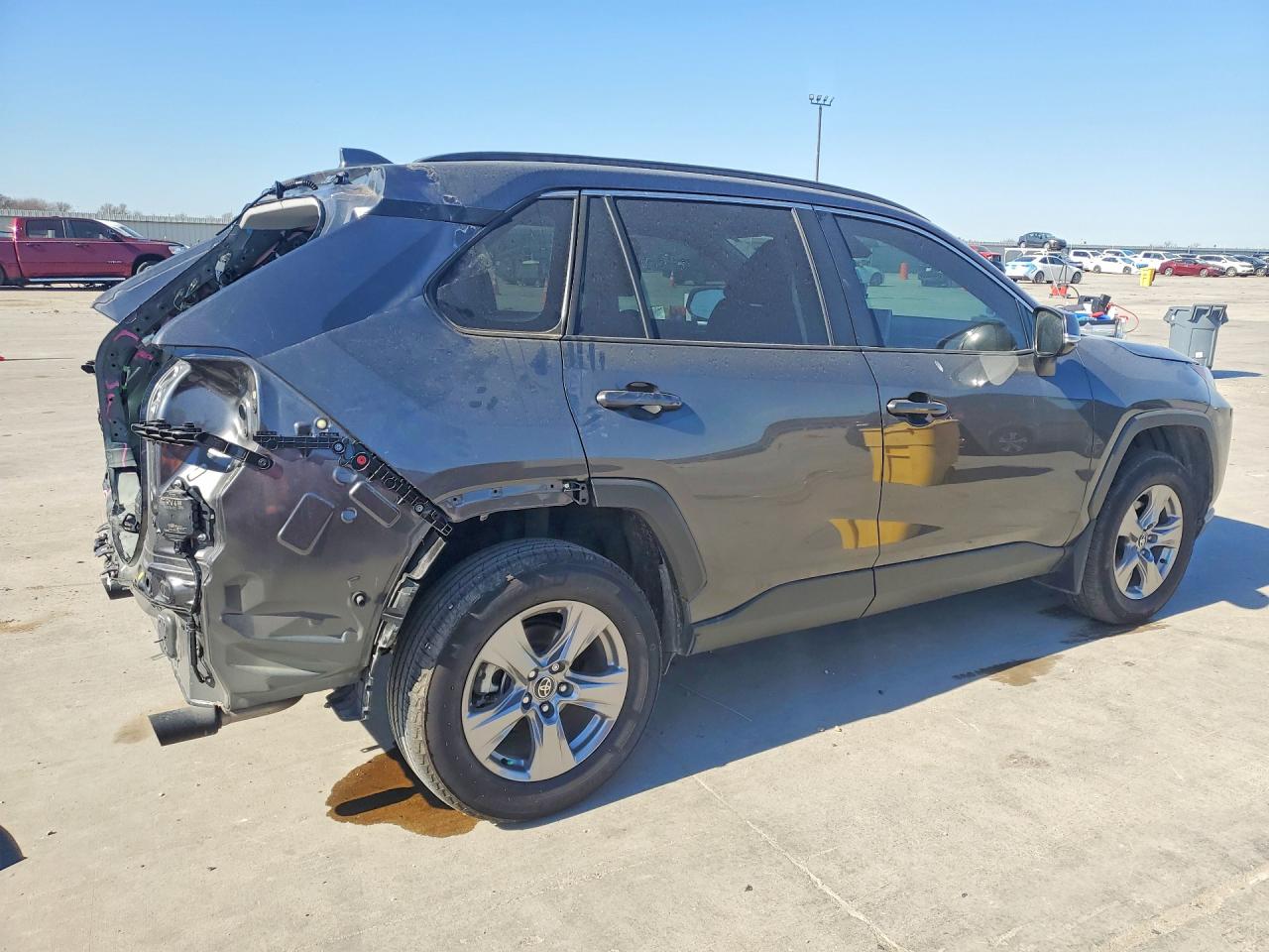 2024 TOYOTA RAV4 XLE photo 3