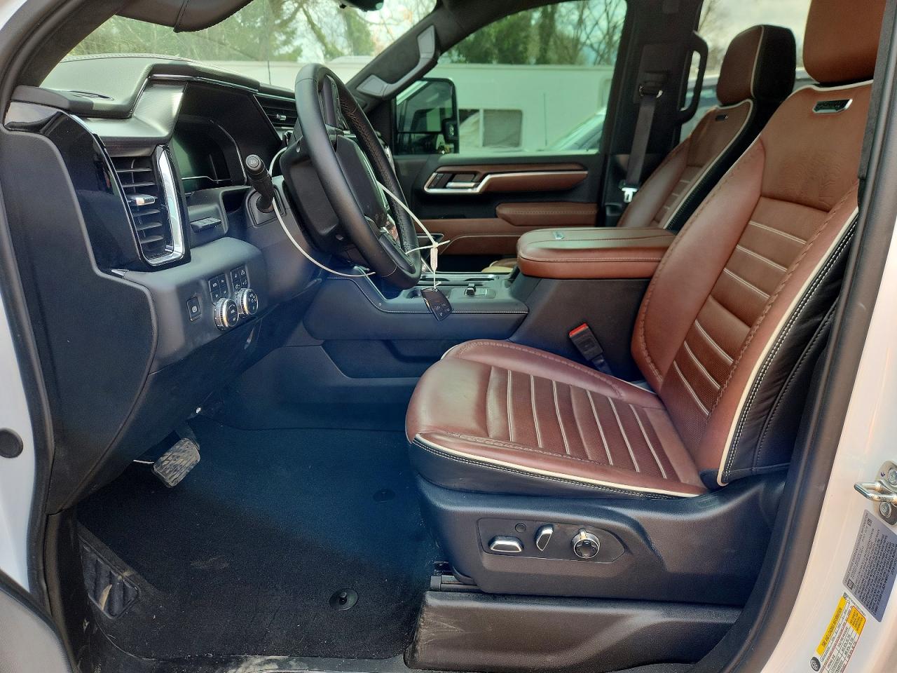 2025 GMC SIERRA K2500 DENALI ULTIMATE photo 7