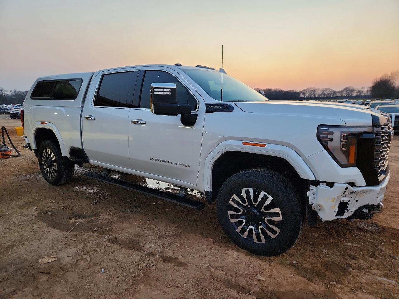 2025 GMC SIERRA K2500 DENALI ULTIMATE photo 4