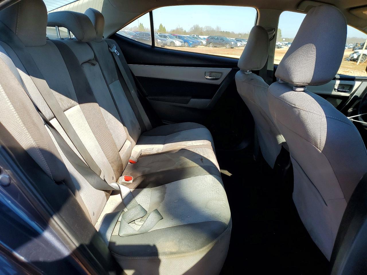2017 TOYOTA COROLLA LE photo 10