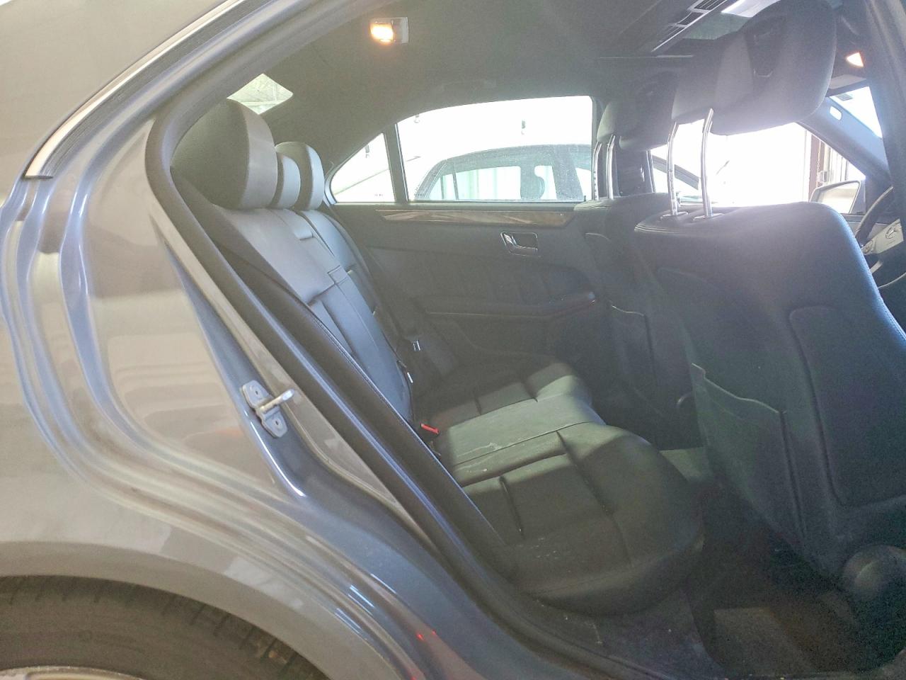 2011 MERCEDES-BENZ E 350 4MATIC photo 19