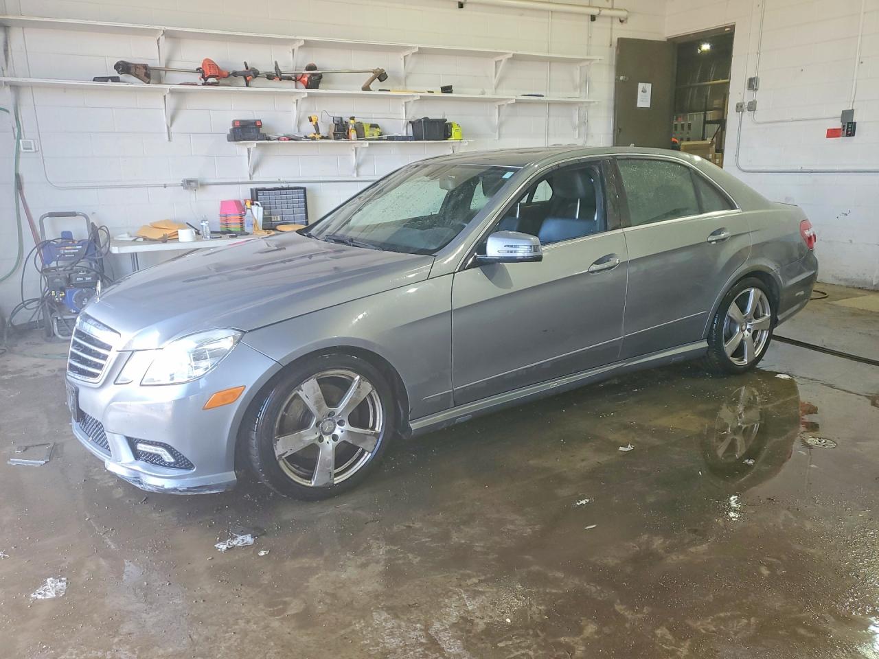 2011 MERCEDES-BENZ E