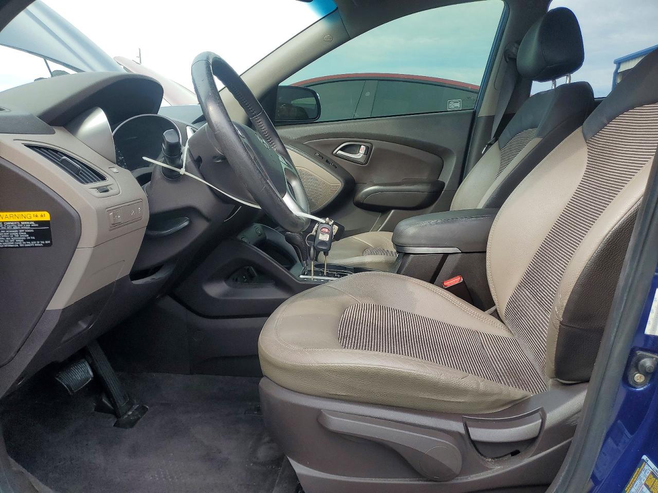 2013 HYUNDAI TUCSON GLS photo 19