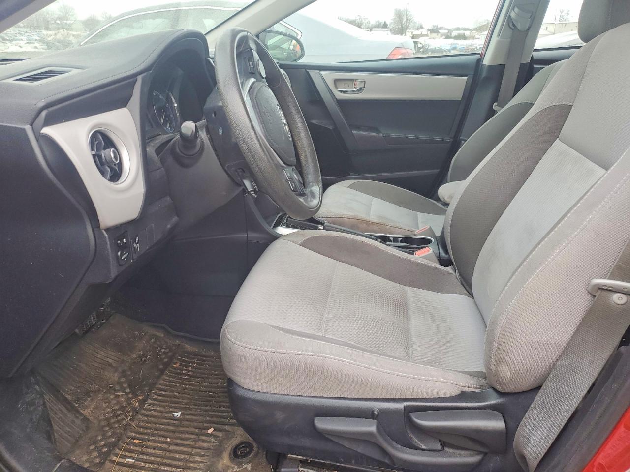 2017 TOYOTA COROLLA L photo 7