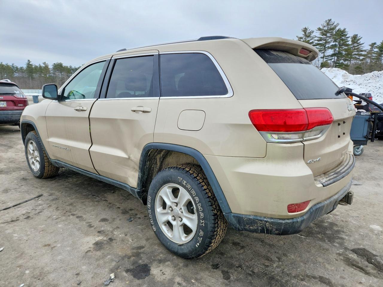2015 JEEP GRAND CHEROKEE LAREDO photo 3
