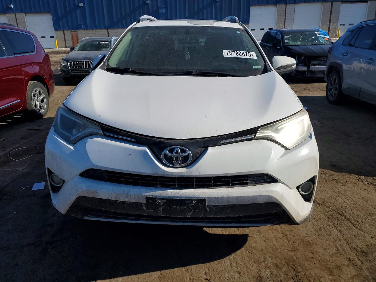 2016 TOYOTA RAV4 XLE photo 5