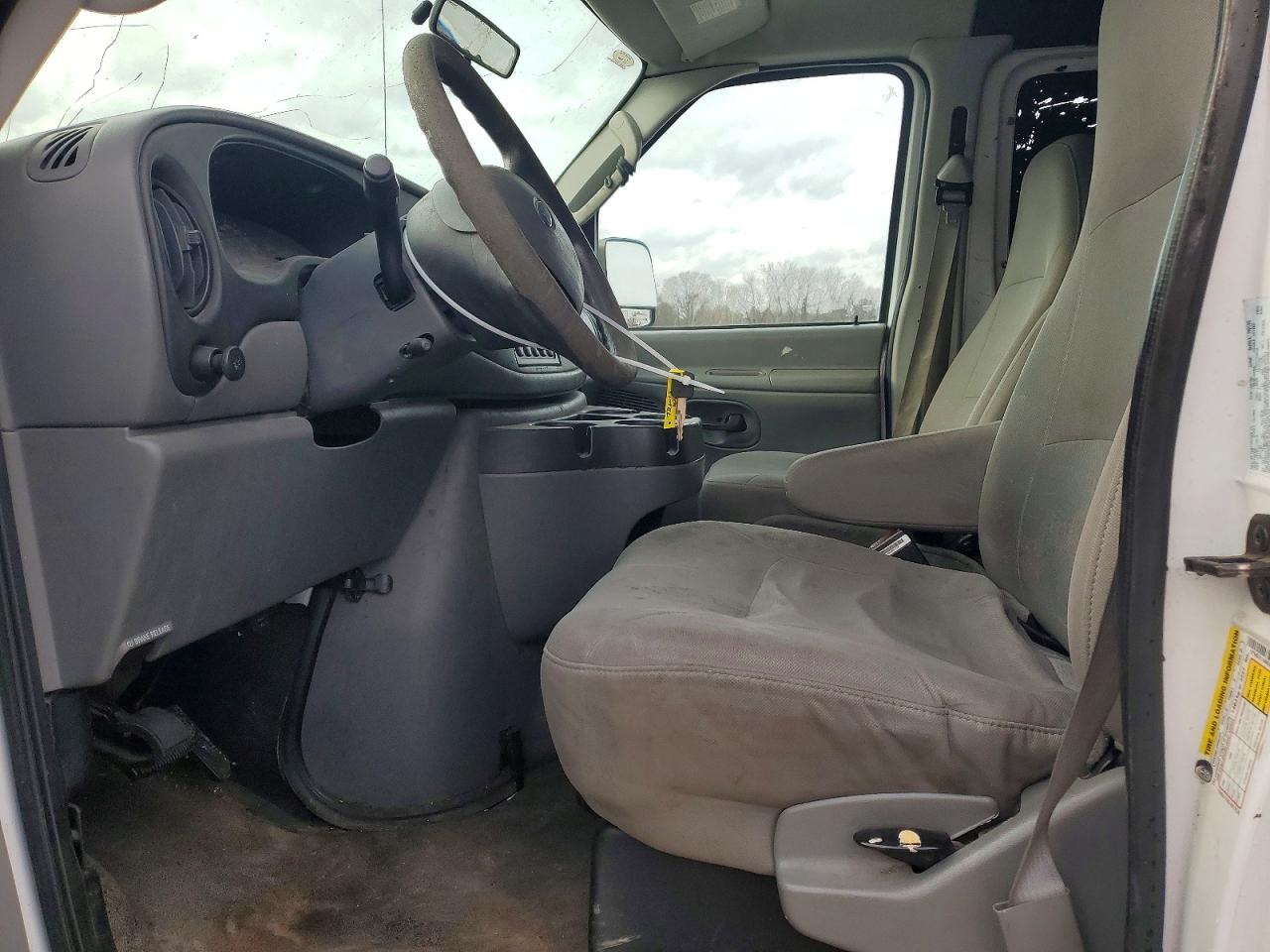 2006 FORD ECONOLINE E250 VAN photo 7