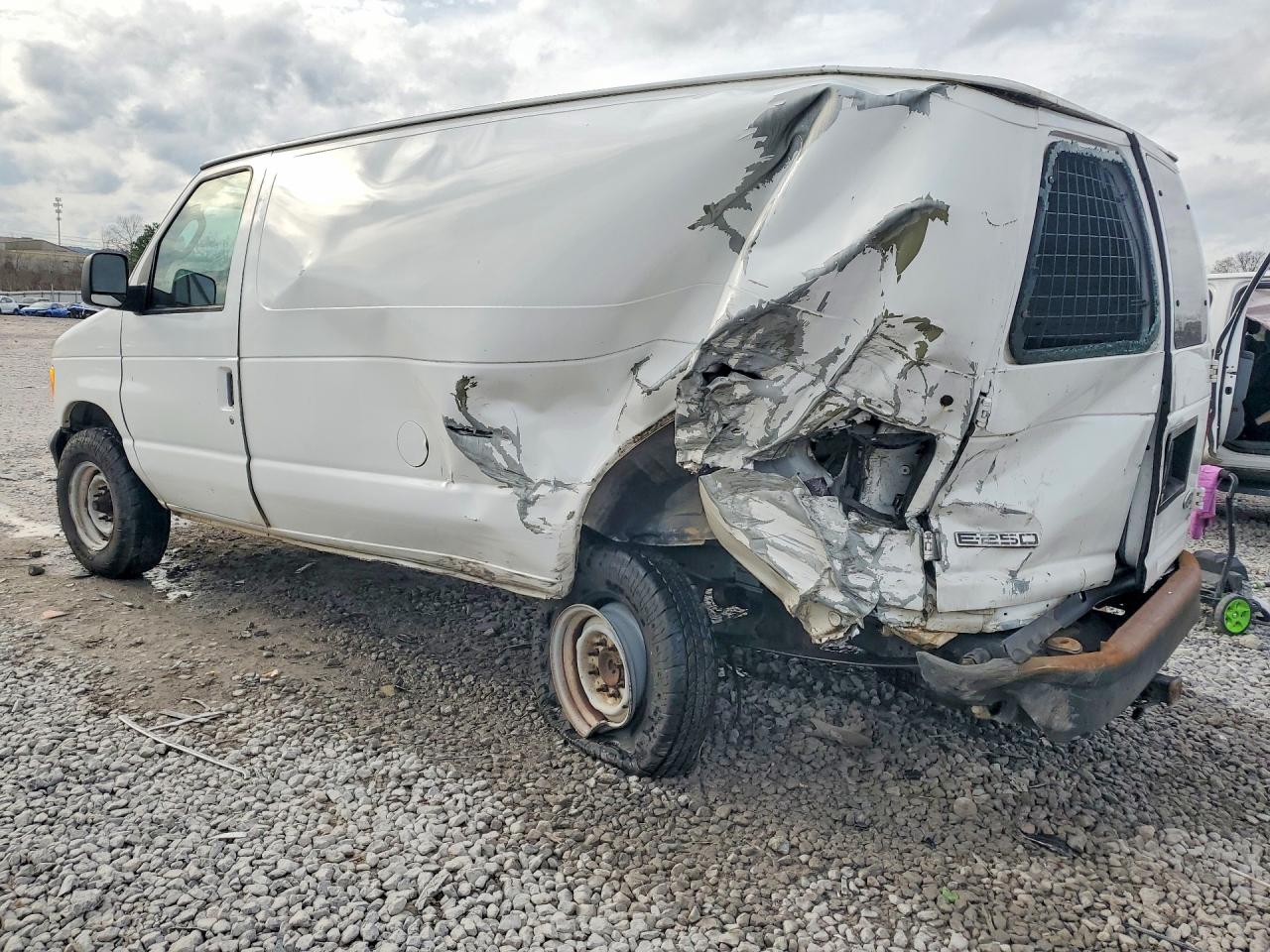 2006 FORD ECONOLINE E250 VAN photo 2