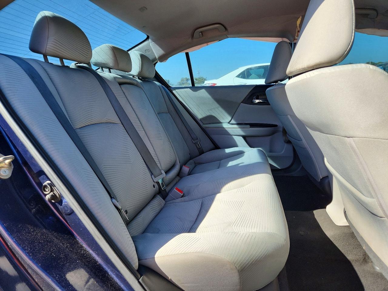 2016 HONDA ACCORD LX photo 28