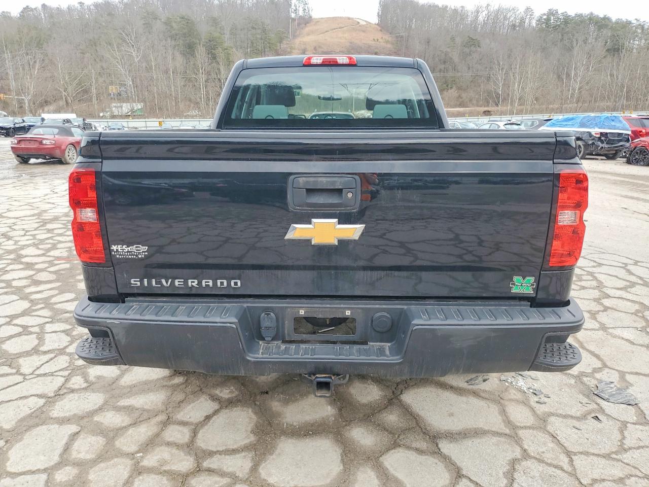 2017 CHEVROLET SILVERADO K1500 photo 6