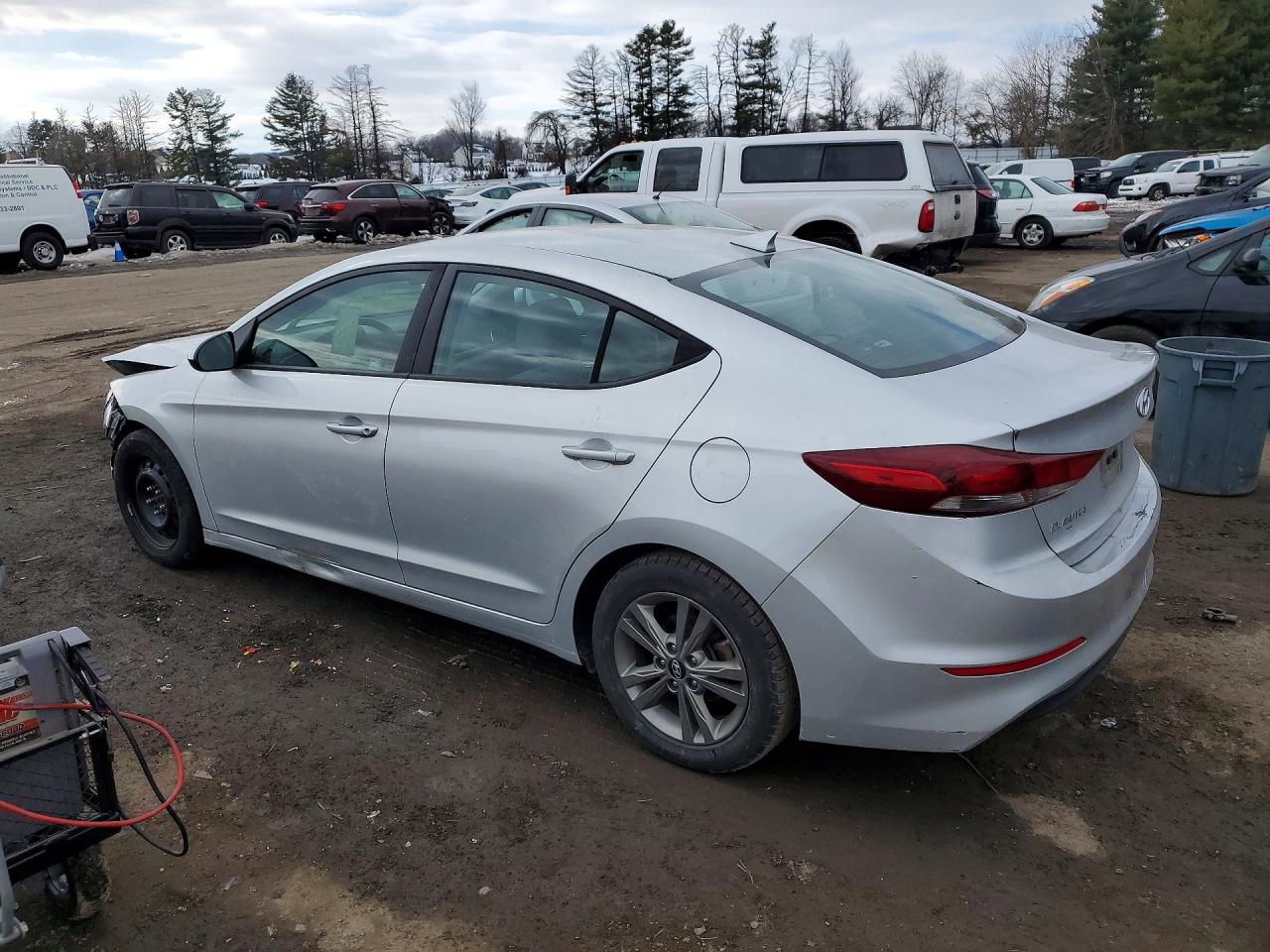 2018 HYUNDAI ELANTRA SEL photo 3