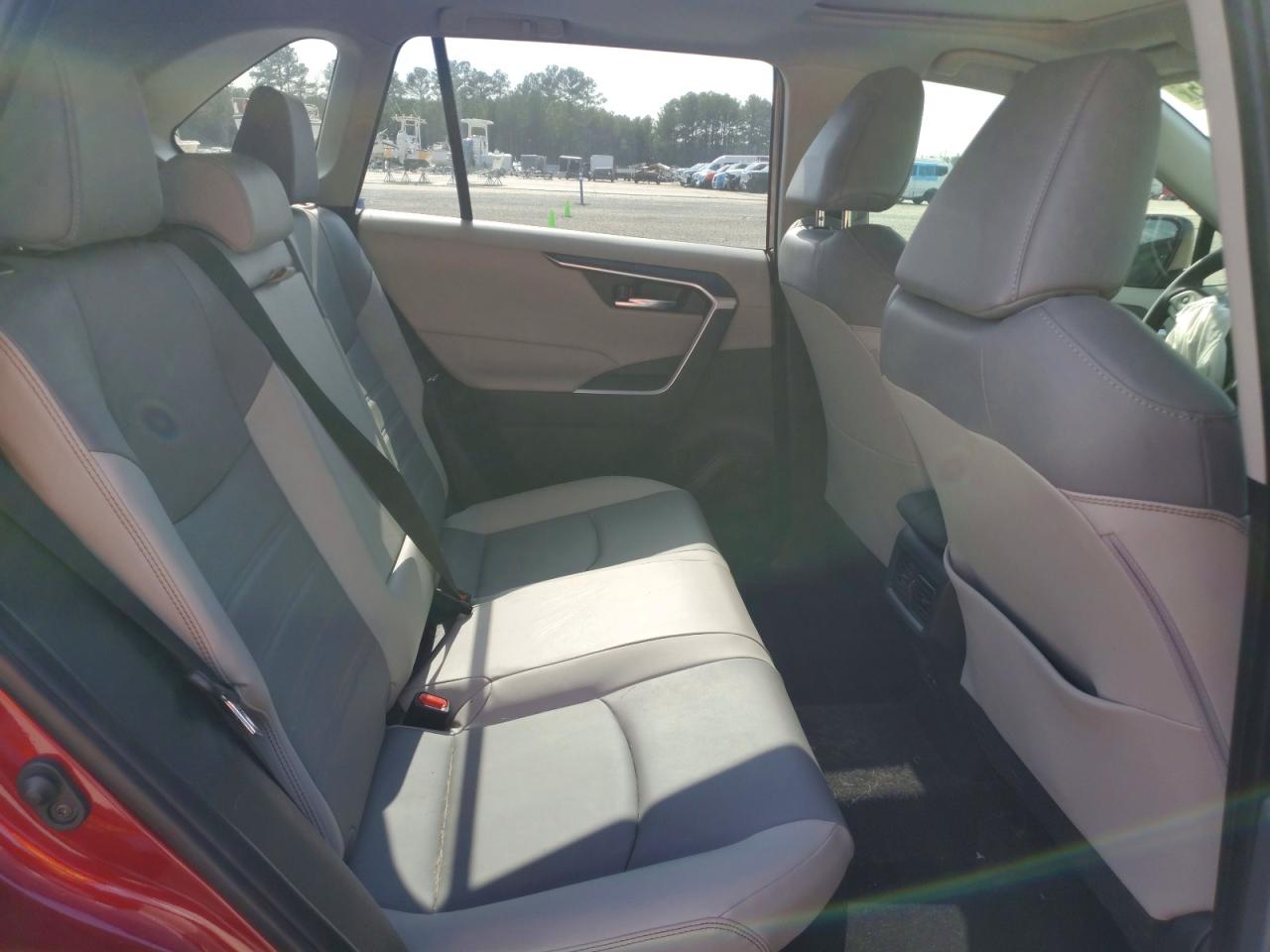 2024 TOYOTA RAV4 photo 31