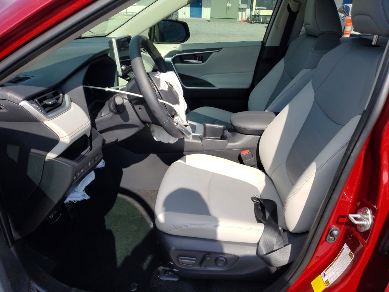 2024 TOYOTA RAV4 photo 19
