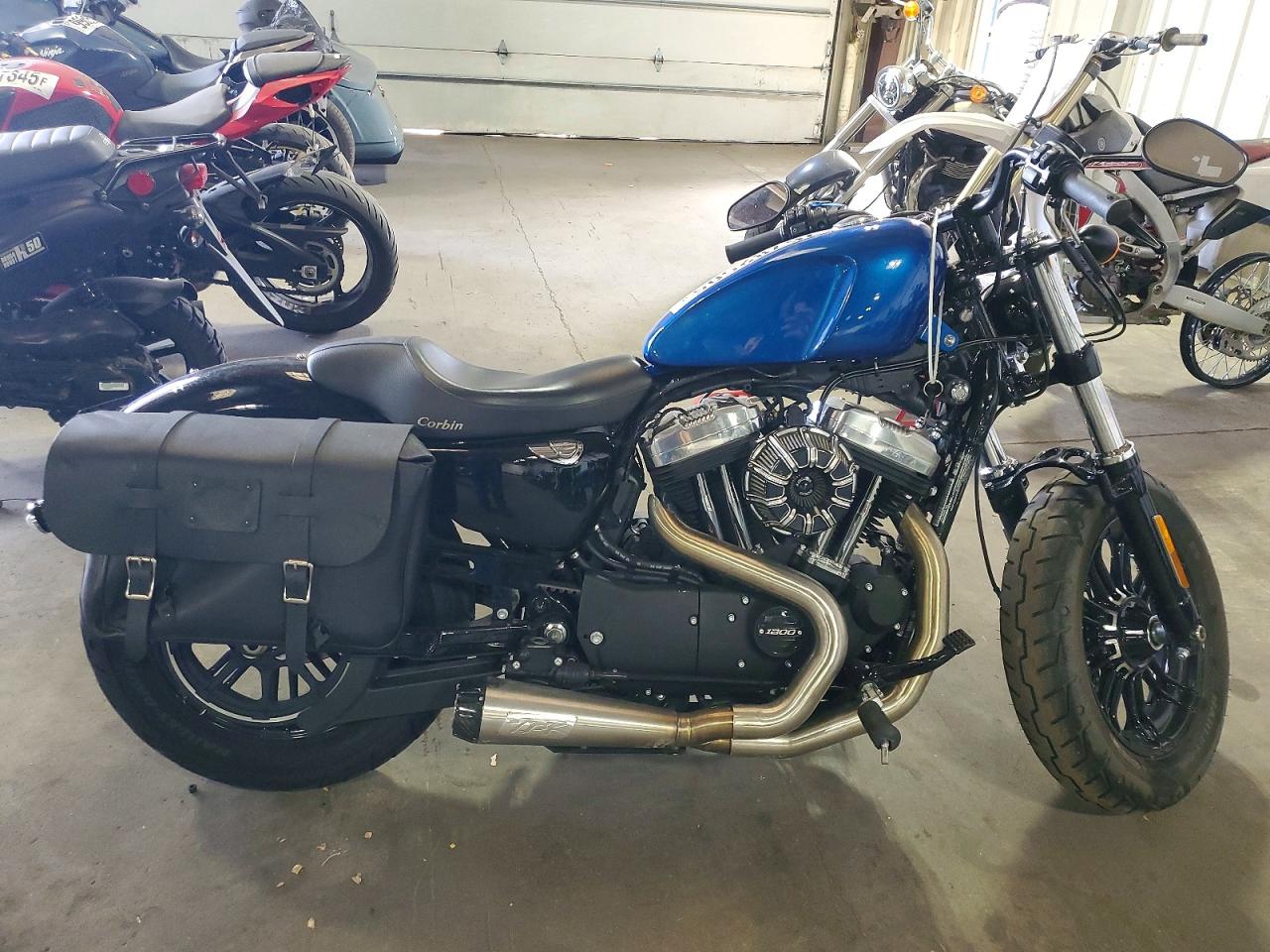 2016 HARLEY-DAVIDSON XL1200
