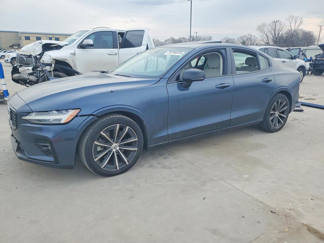 2021 VOLVO S60