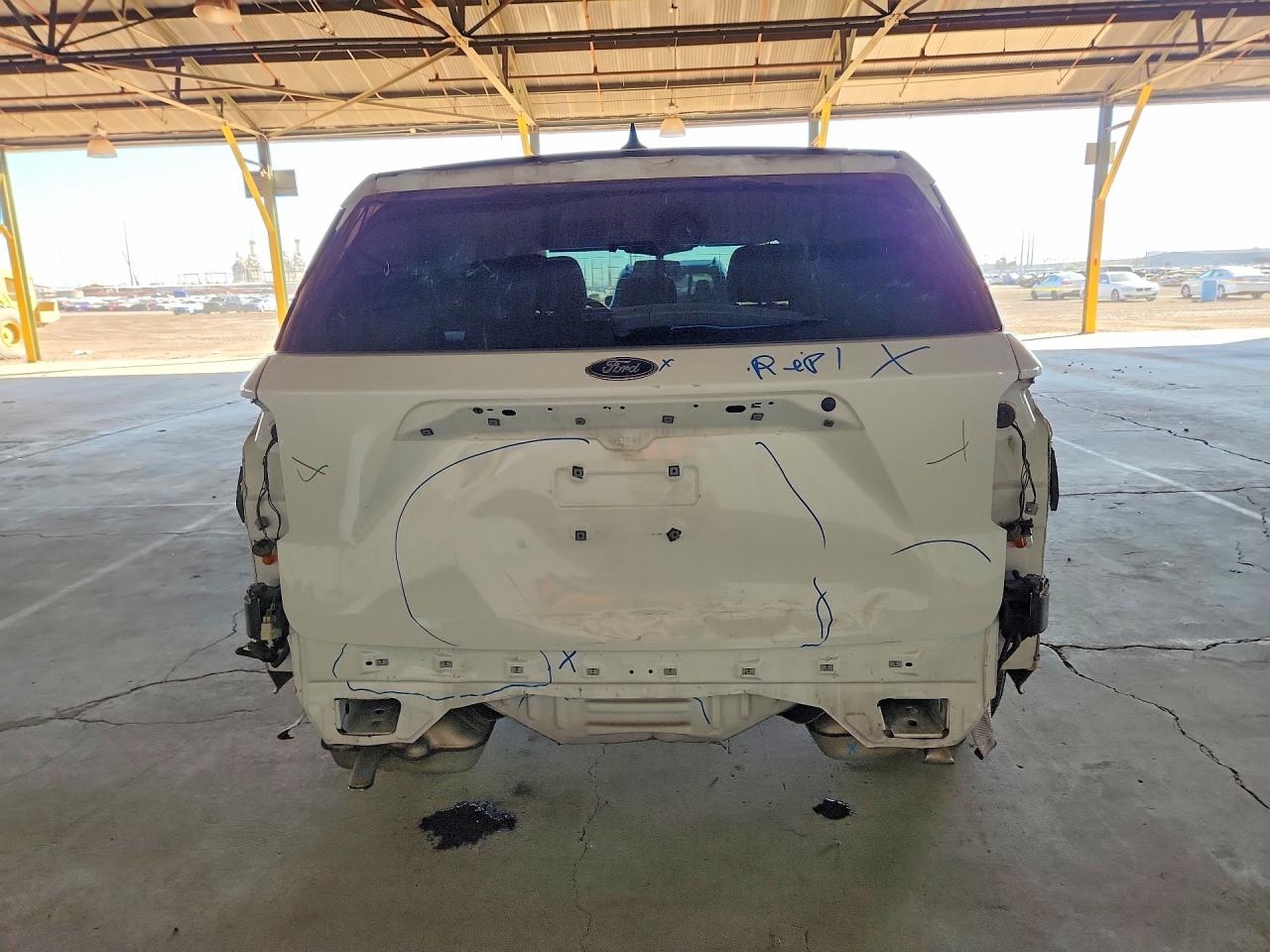 2021 FORD EXPLORER photo 16