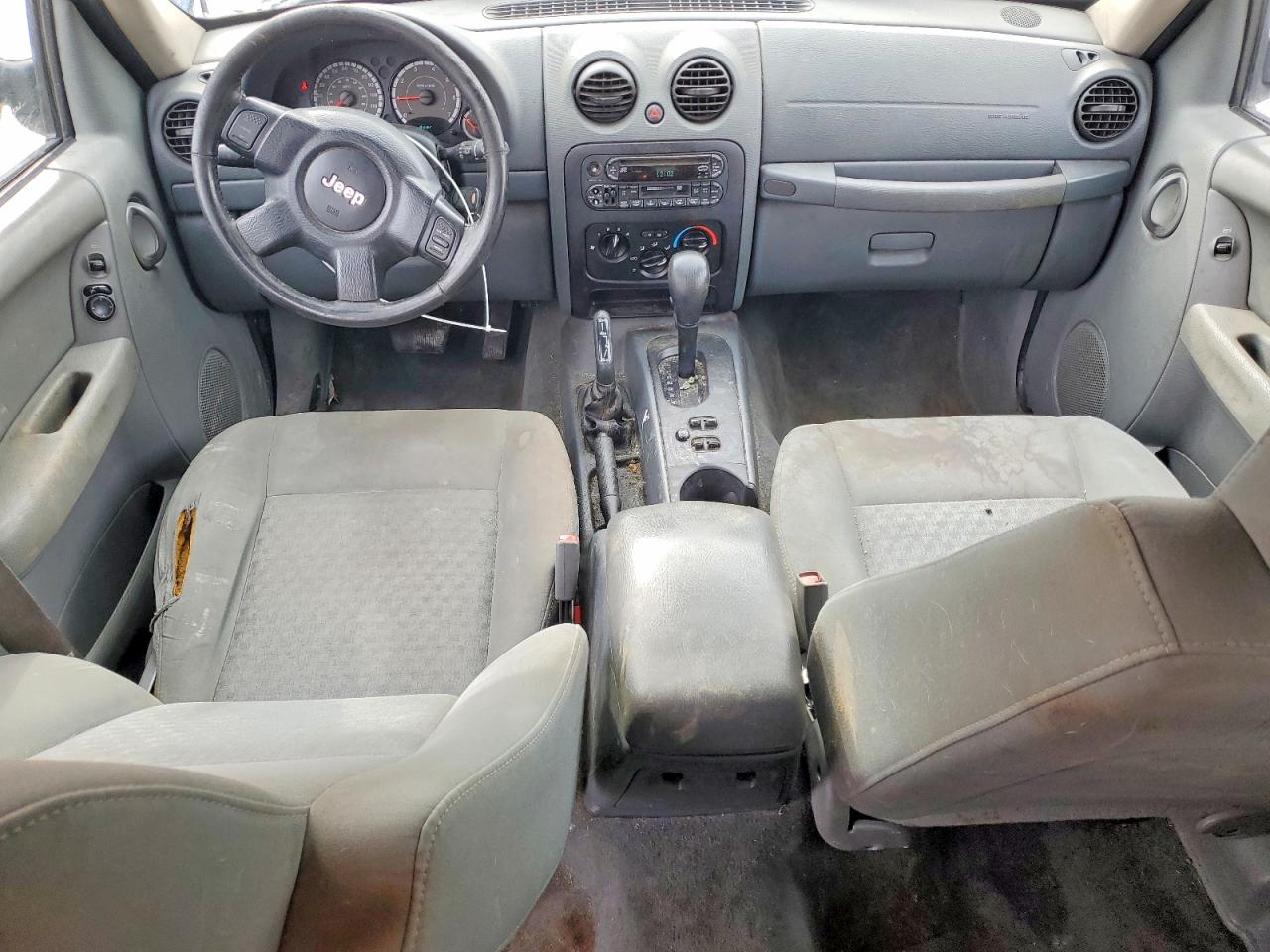 2005 JEEP LIBERTY SPORT photo 22