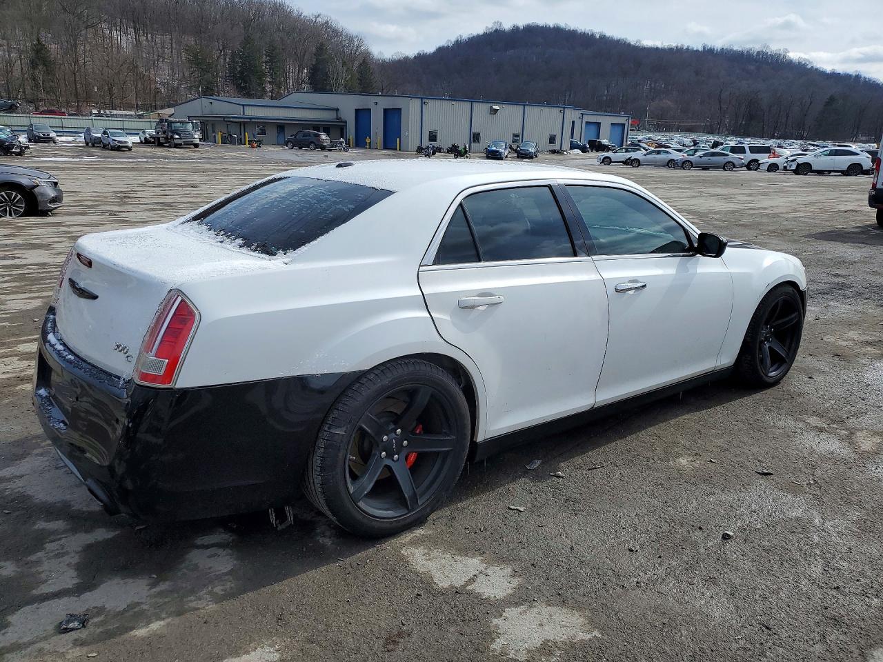 2013 CHRYSLER 300C photo 5