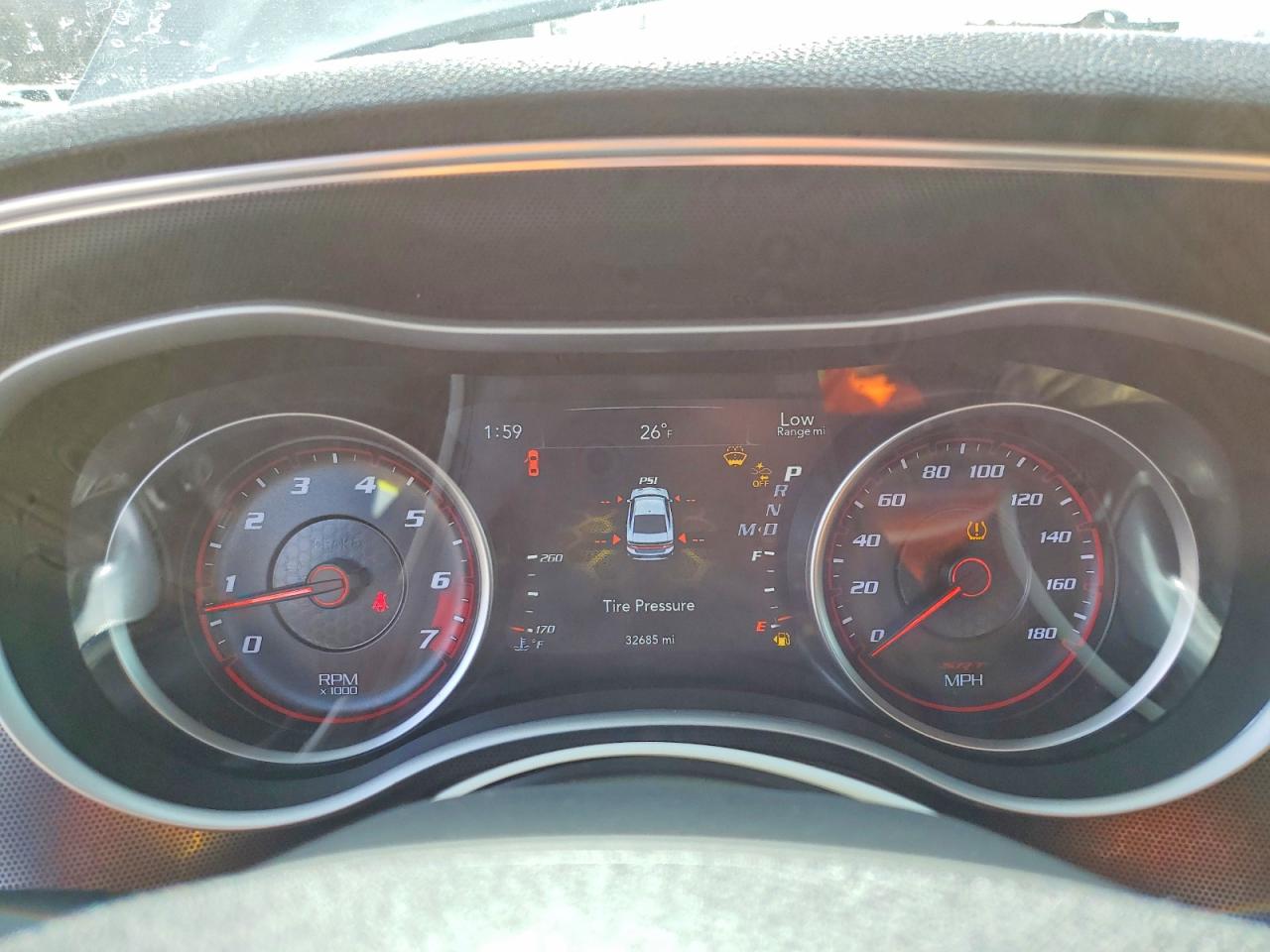 2013 CHRYSLER 300C photo 17