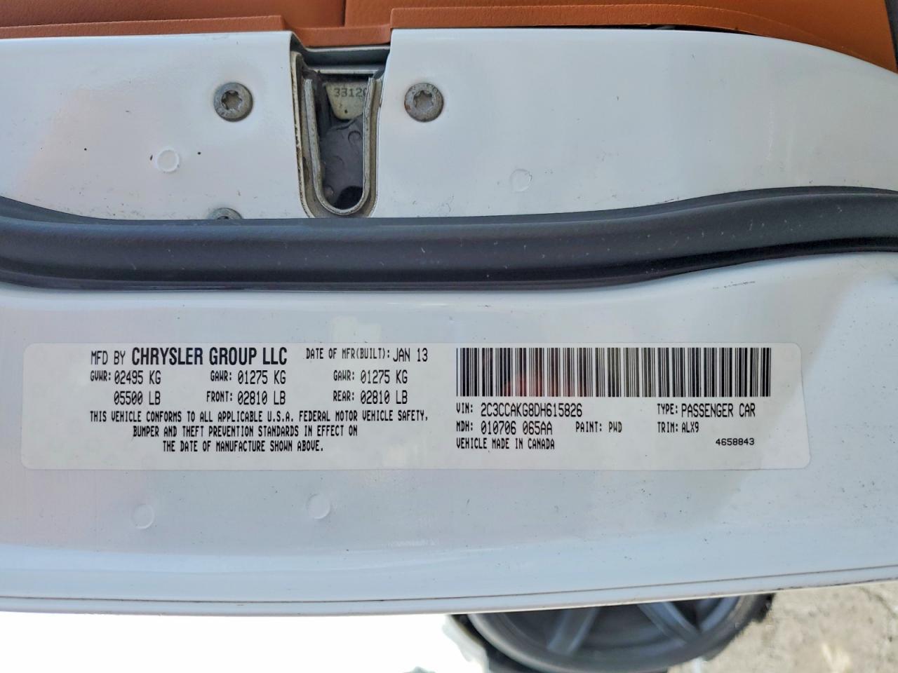 2013 CHRYSLER 300C photo 23
