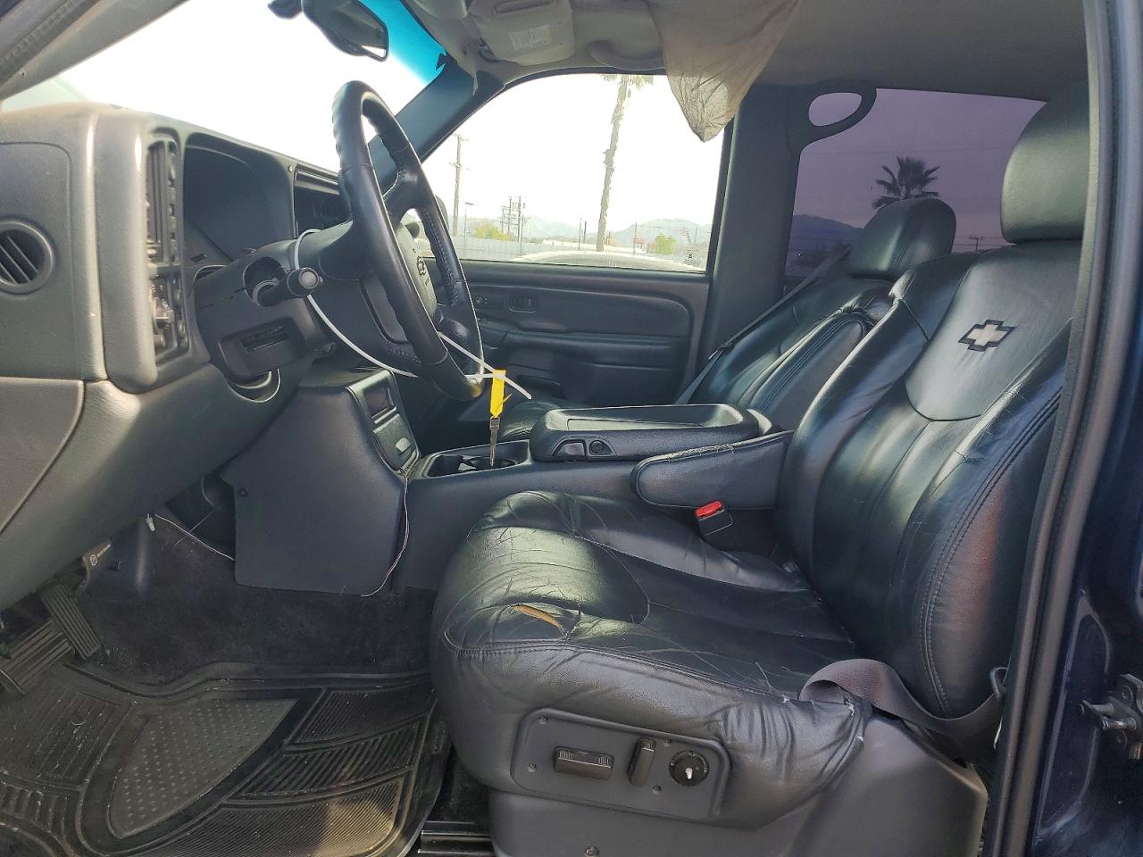 2002 CHEVROLET AVALANCHE K1500 photo 13