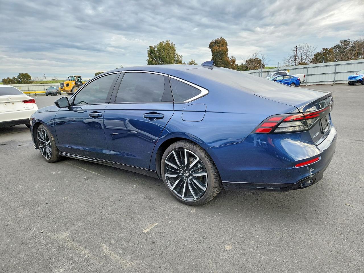 2024 HONDA ACCORD TOURING HYBRID photo 2