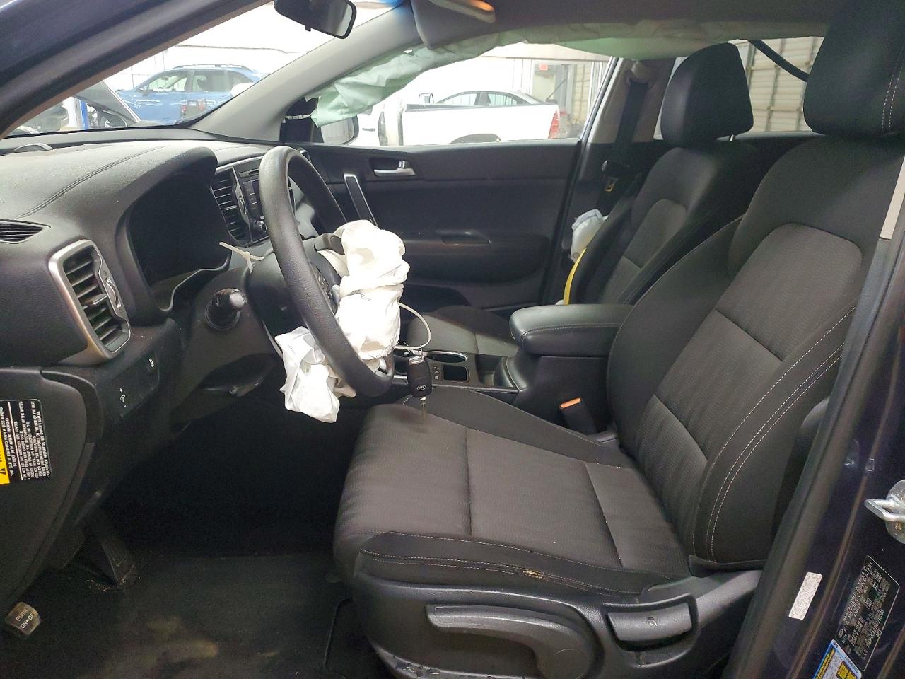 2017 KIA SPORTAGE LX photo 19