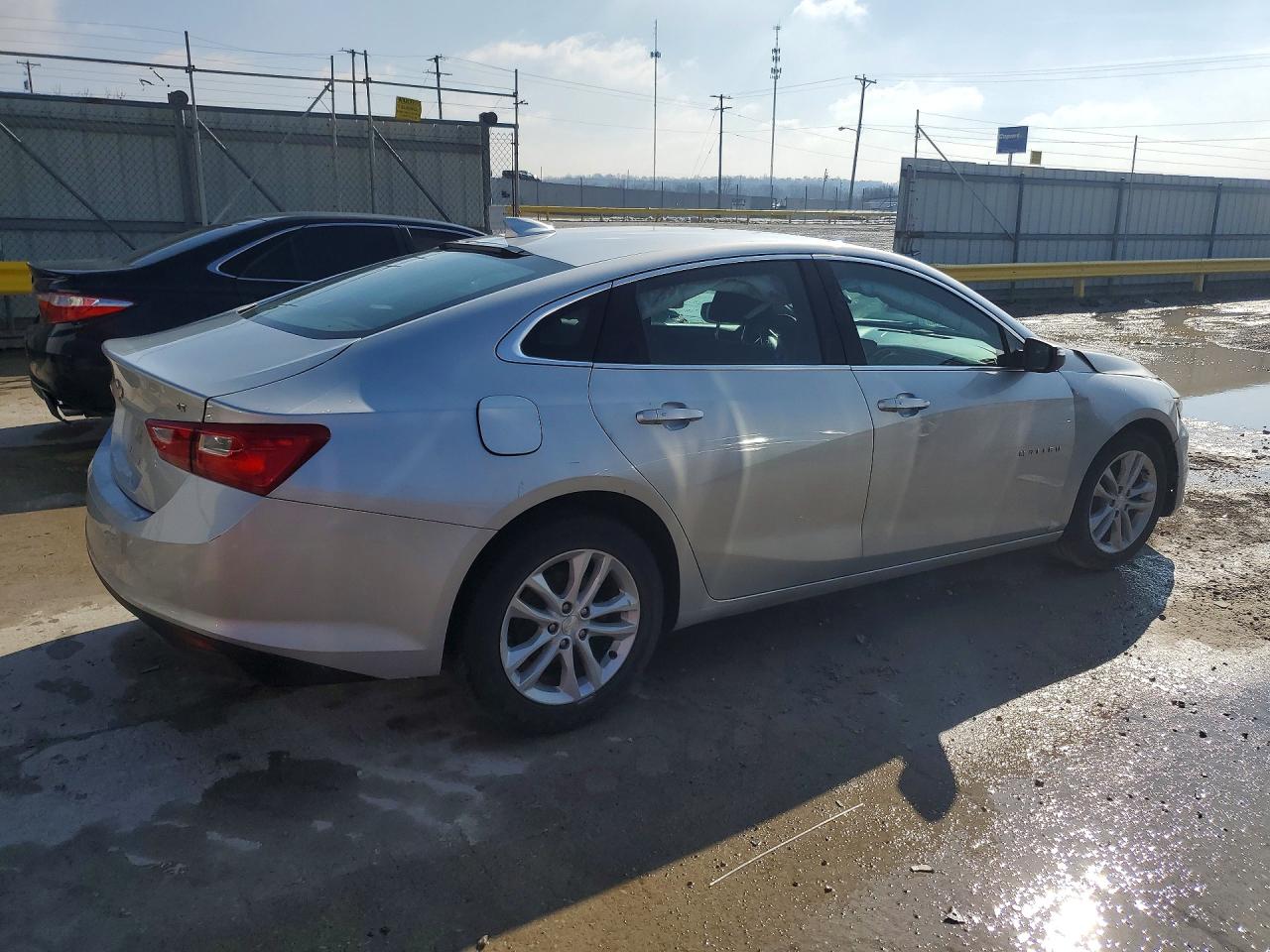 2018 CHEVROLET MALIBU LT photo 7
