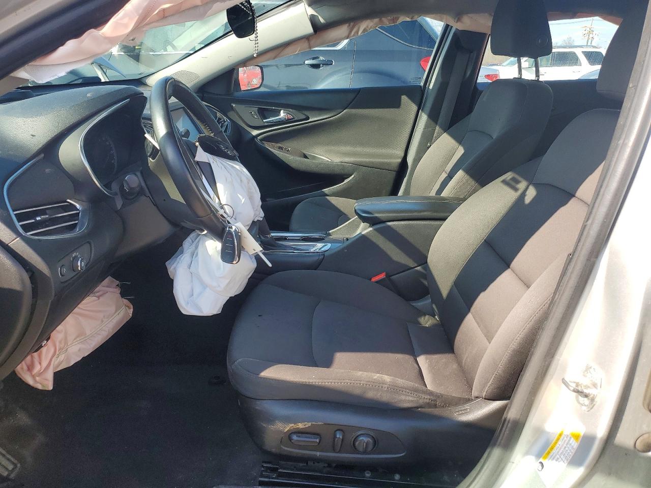 2018 CHEVROLET MALIBU LT photo 19