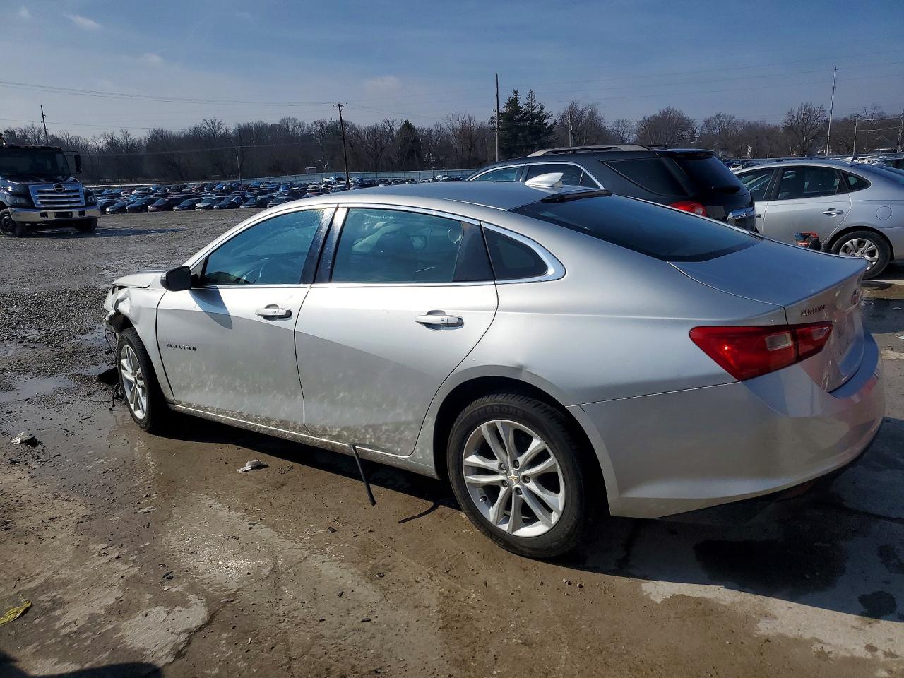 2018 CHEVROLET MALIBU LT photo 4