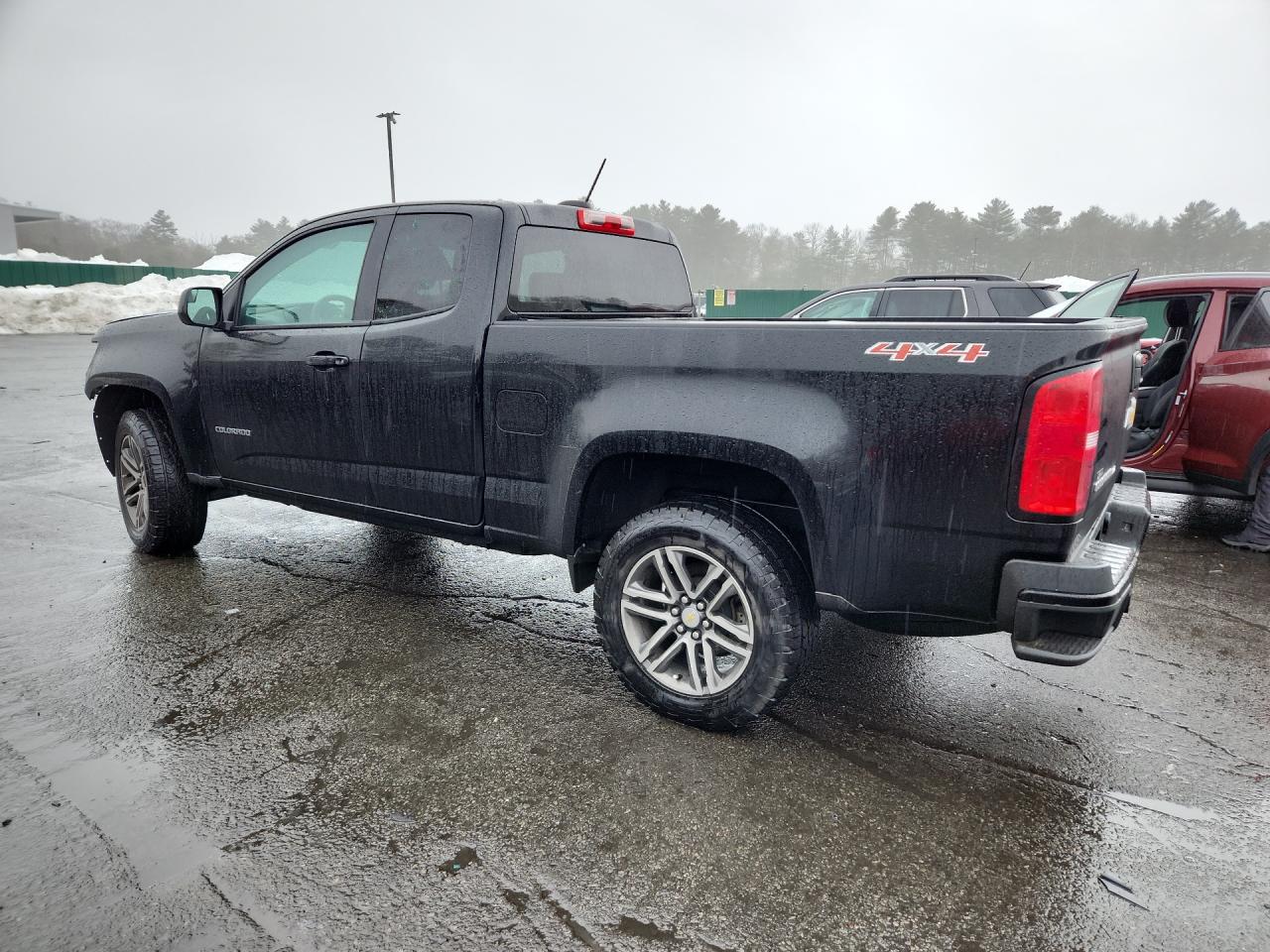 2019 CHEVROLET COLORADO photo 2
