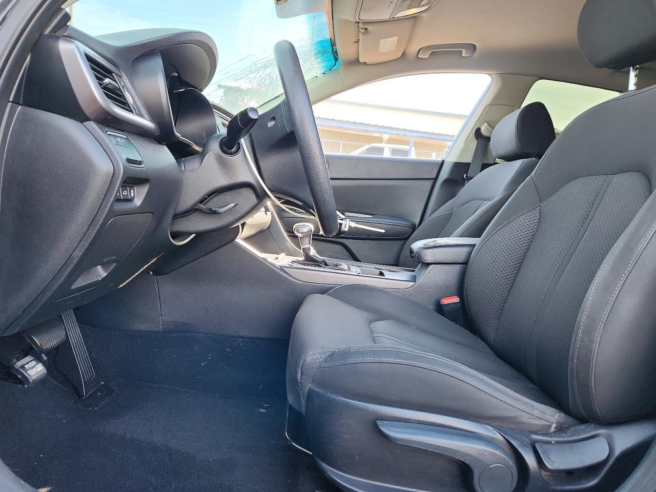 2017 KIA OPTIMA LX photo 13