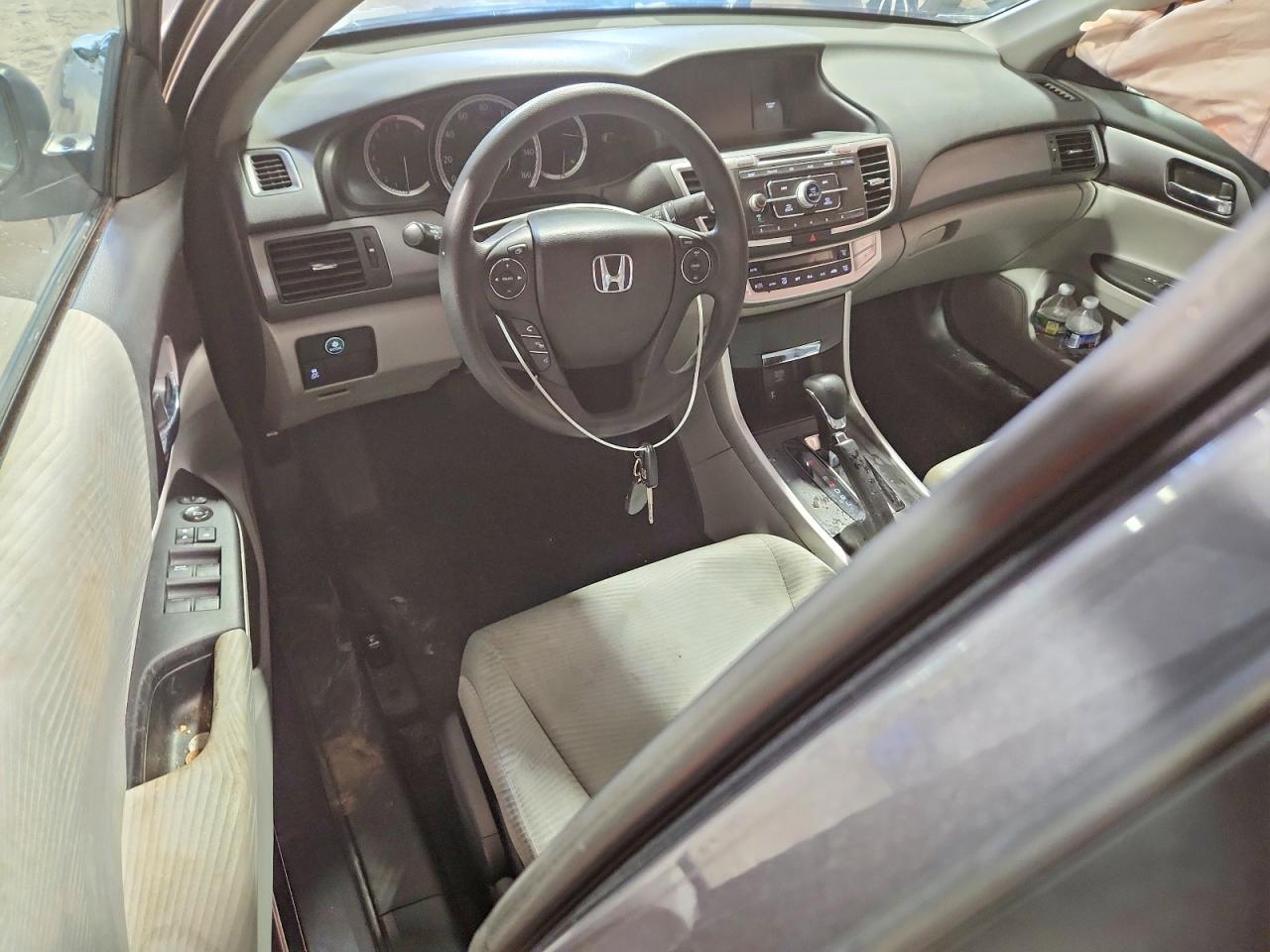 2015 HONDA ACCORD LX photo 8