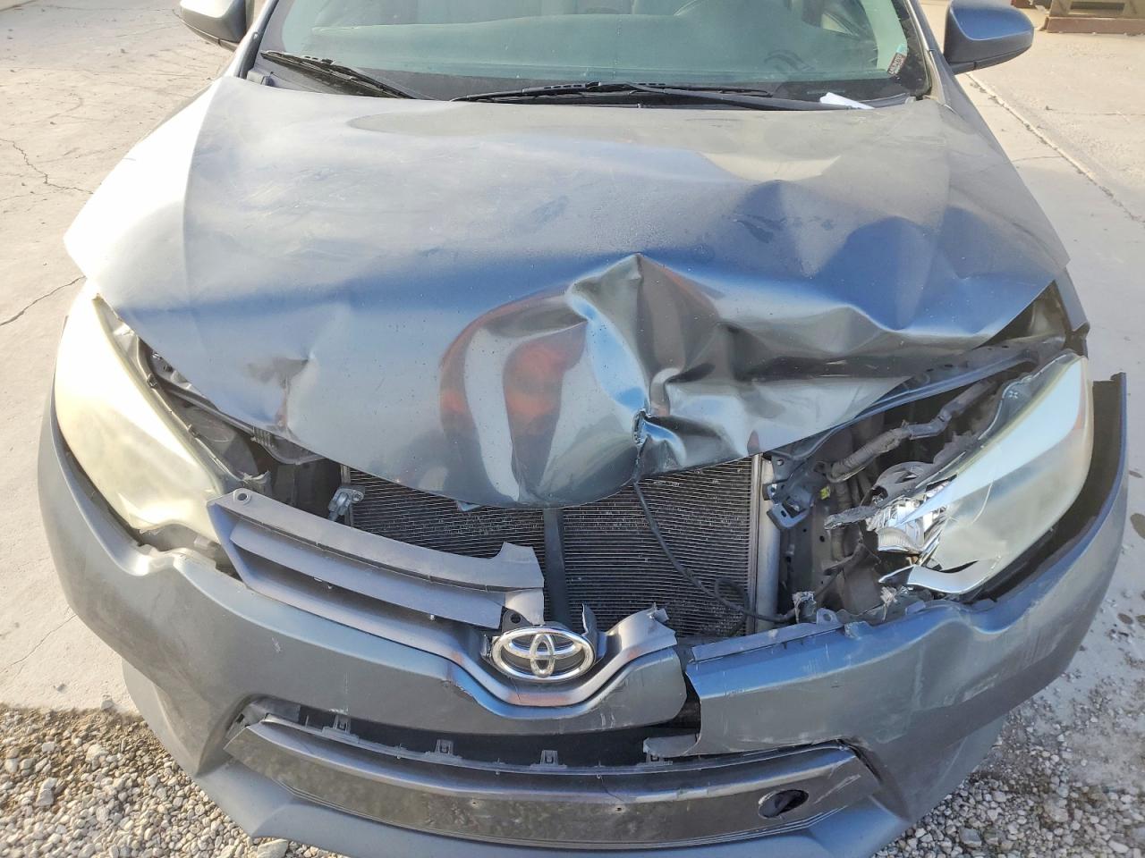 2015 TOYOTA COROLLA L photo 11
