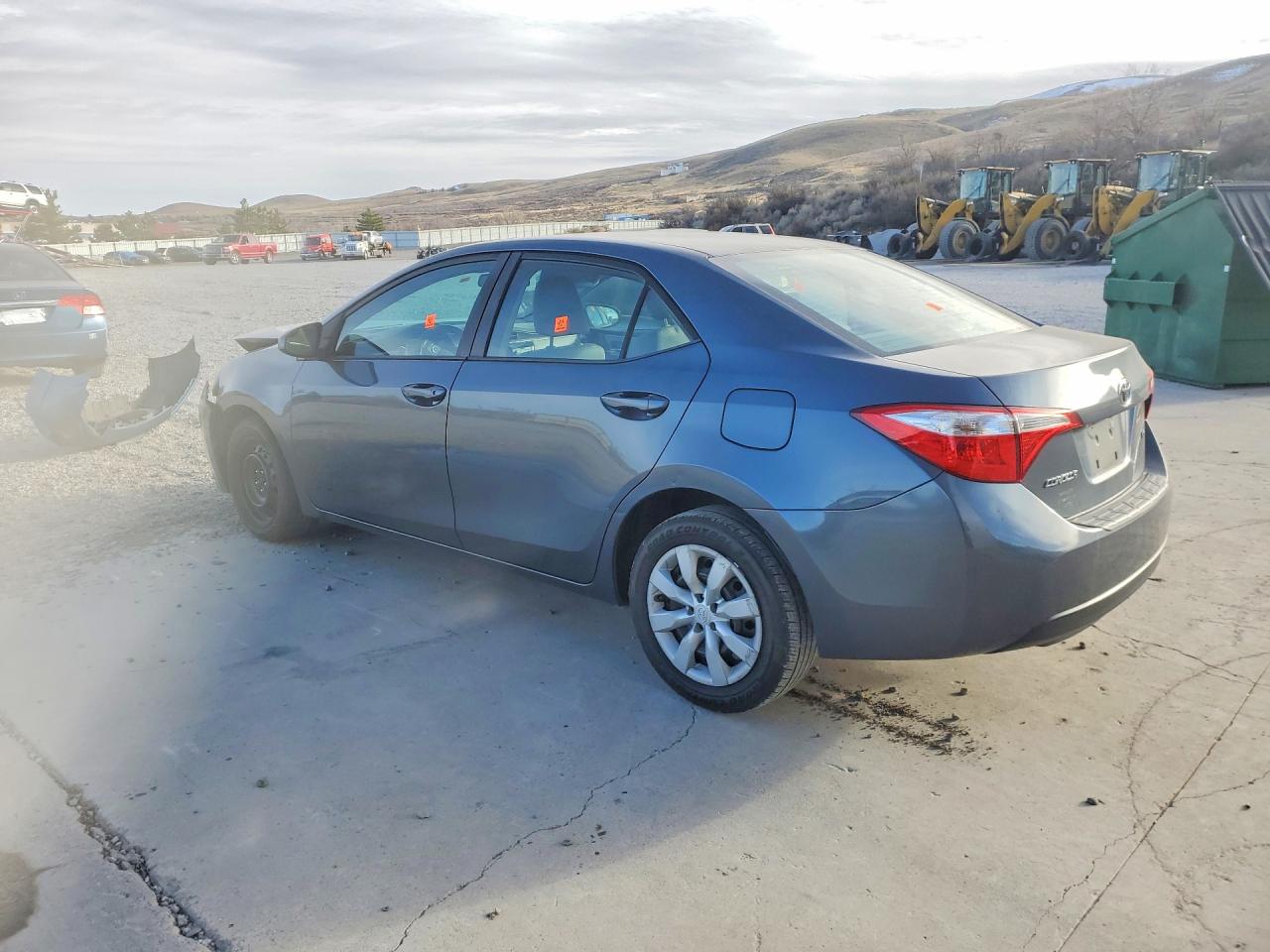 2015 TOYOTA COROLLA L photo 2