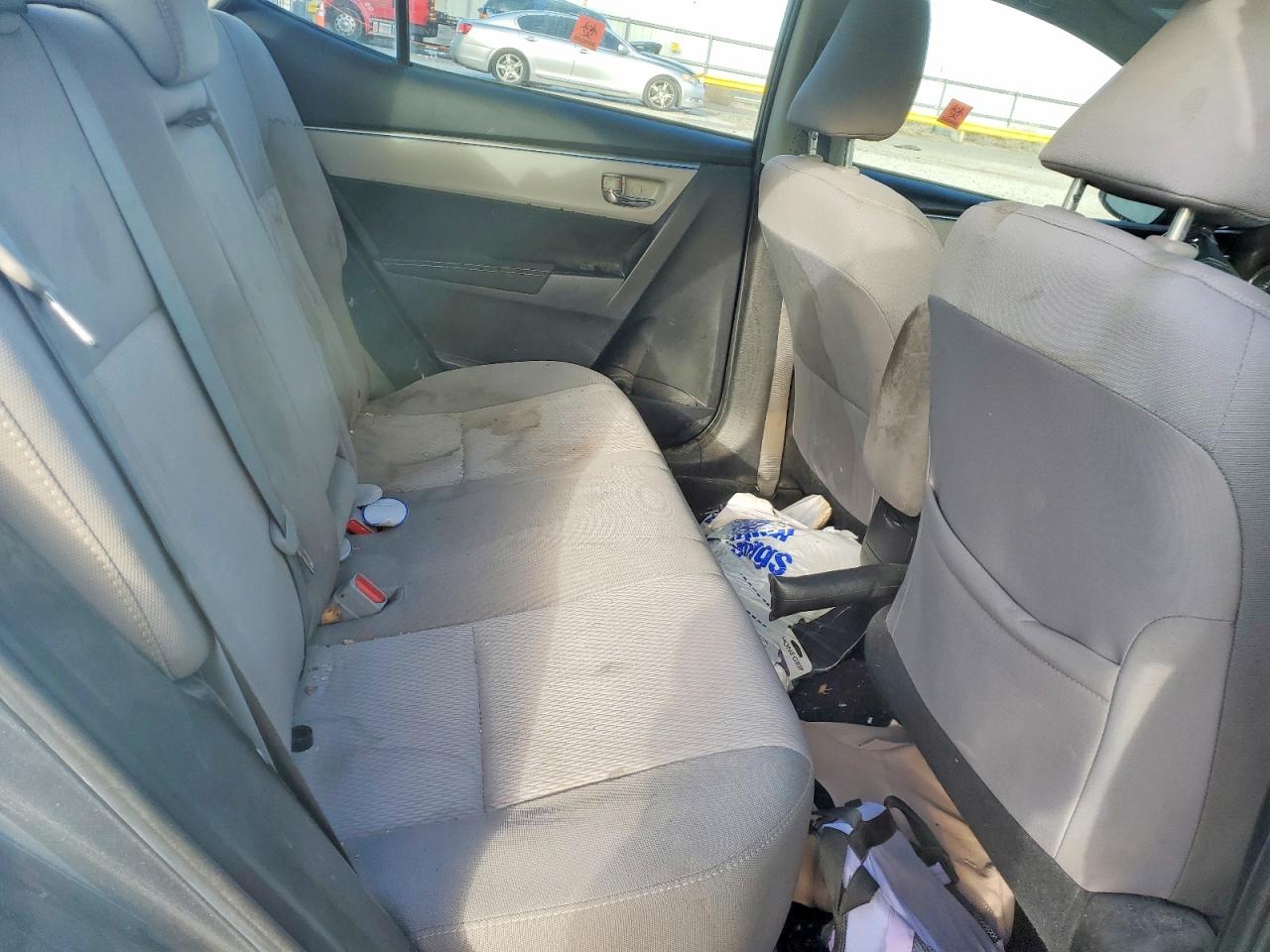 2015 TOYOTA COROLLA L photo 10
