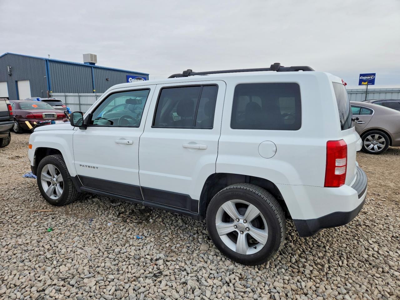 2017 JEEP PATRIOT LATITUDE photo 2