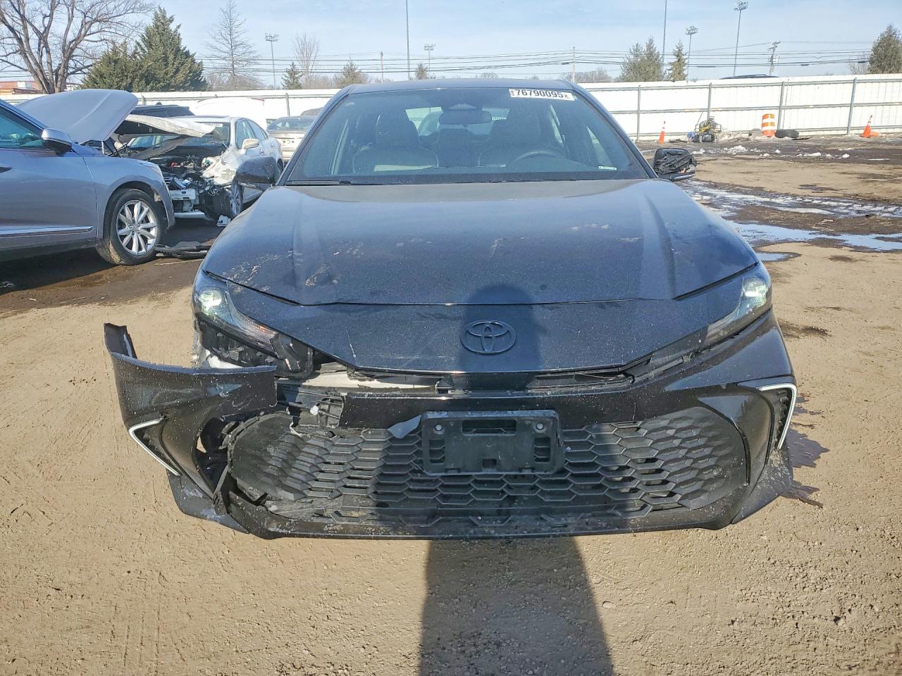 2025 TOYOTA CAMRY XSE photo 5