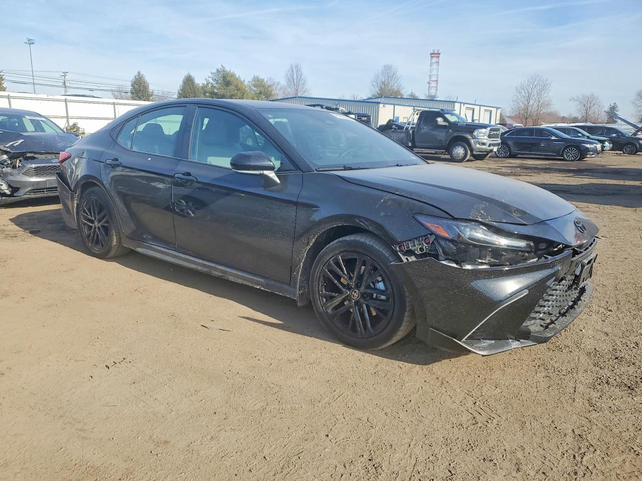 2025 TOYOTA CAMRY XSE photo 4