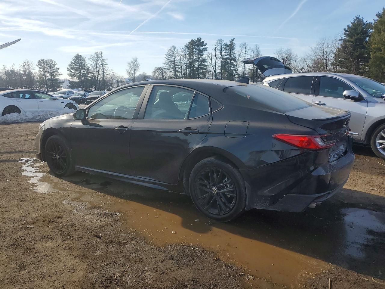 2025 TOYOTA CAMRY XSE photo 2