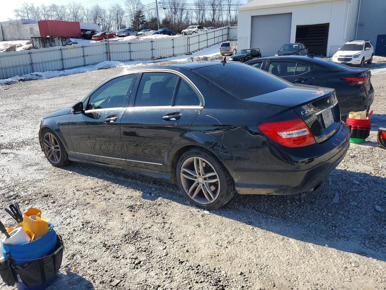 2013 MERCEDES-BENZ C 250 photo 4