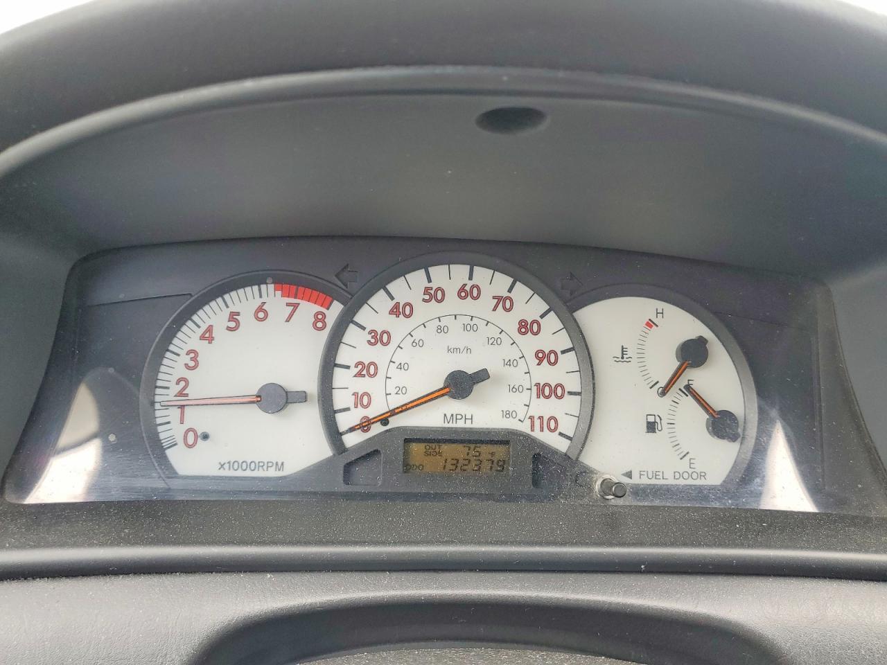 2004 TOYOTA COROLLA S photo 17